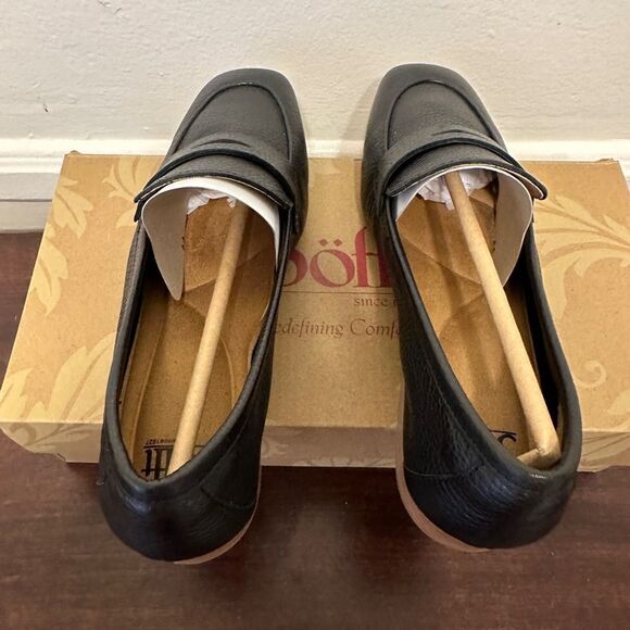 Sofft Black Leather Slip-On Loafers size 7, women’s - Picture 5 of 10